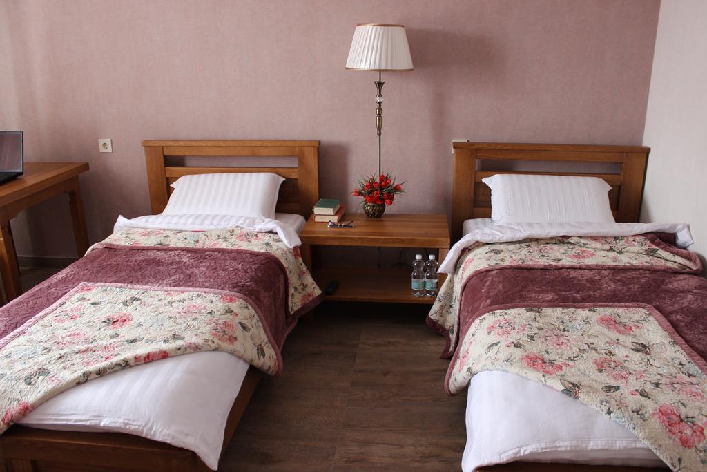 Hotel Barin House Sumy Exteriér fotografie