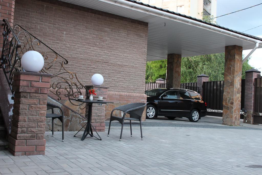 Hotel Barin House Sumy Exteriér fotografie